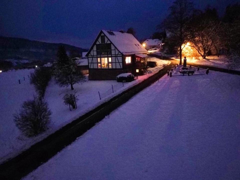 Ferienwohnung Am Denkmal Bad Berleburg Bagian luar foto